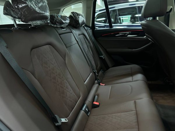 BMW X3 2.5i xDrive — изображение 8