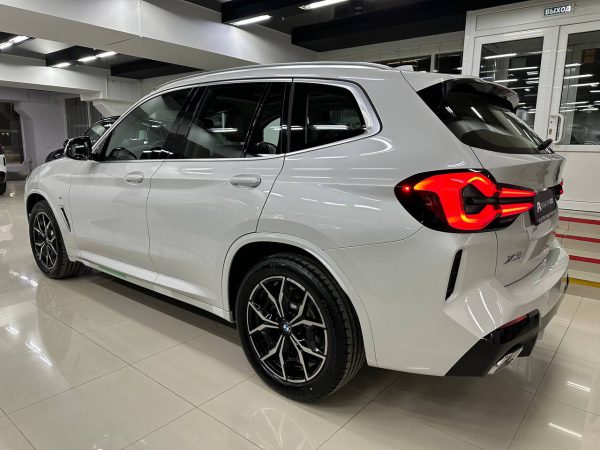BMW X3 2.5i xDrive — изображение 15