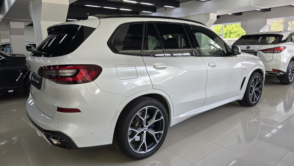 BMW X5 40i M