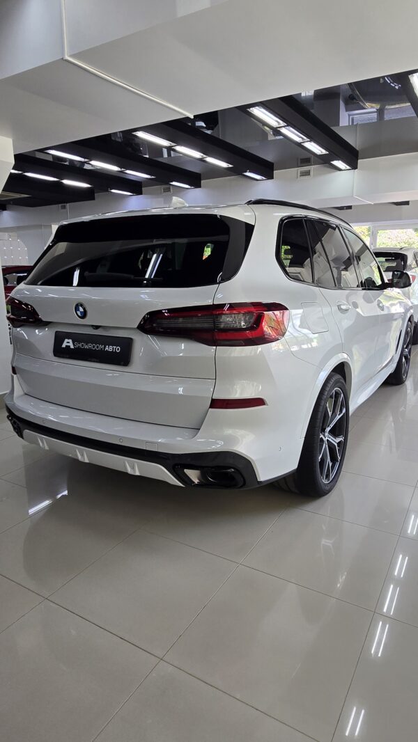BMW X5 40i M — изображение 6