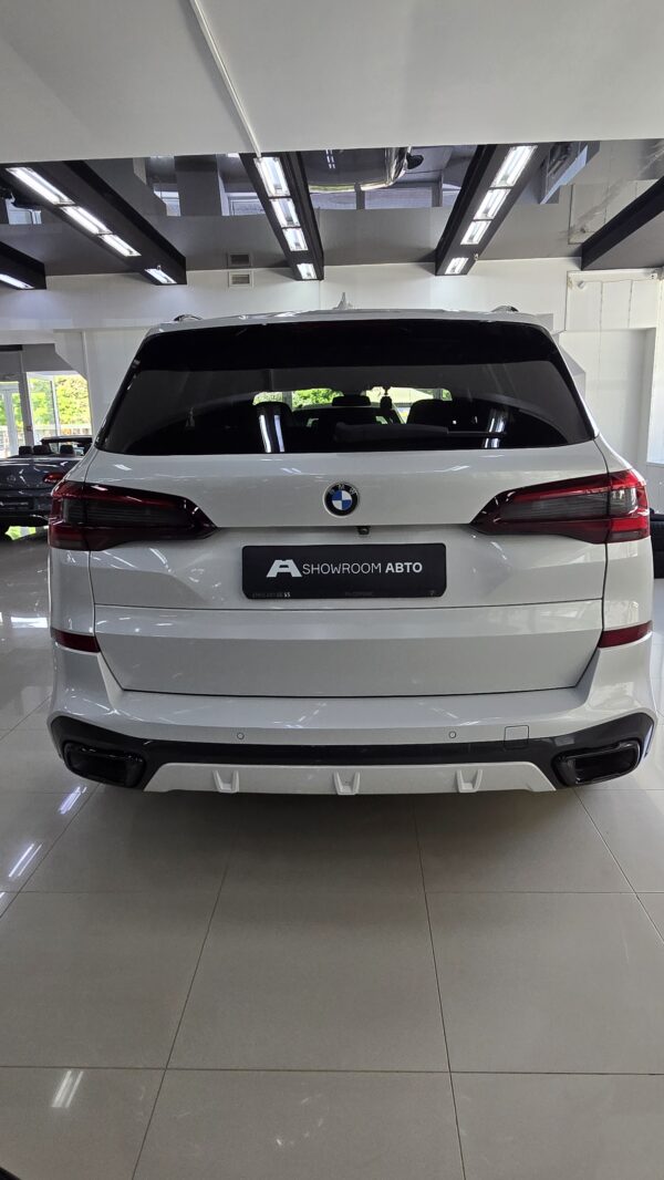 BMW X5 40i M — изображение 7