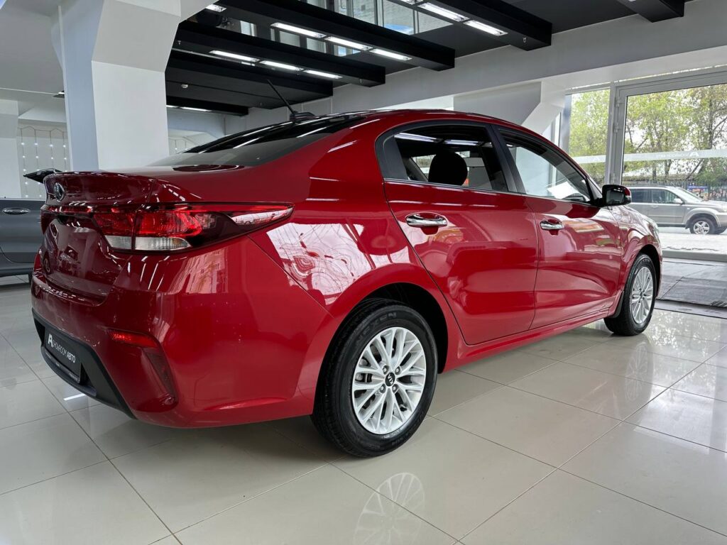 Kia Rio 1.6 AT