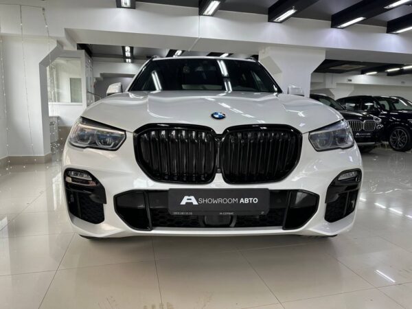 BMW X5 40i M — изображение 3