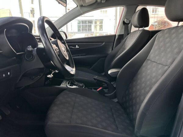 Kia Rio 1.6 AT — изображение 10