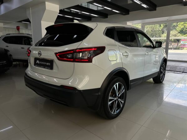 Nissan Qashqai 2.0 CVT — изображение 17