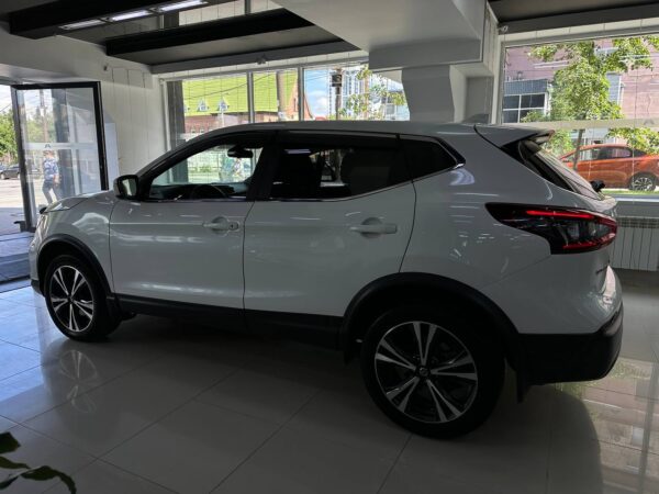 Nissan Qashqai 2.0 CVT — изображение 14