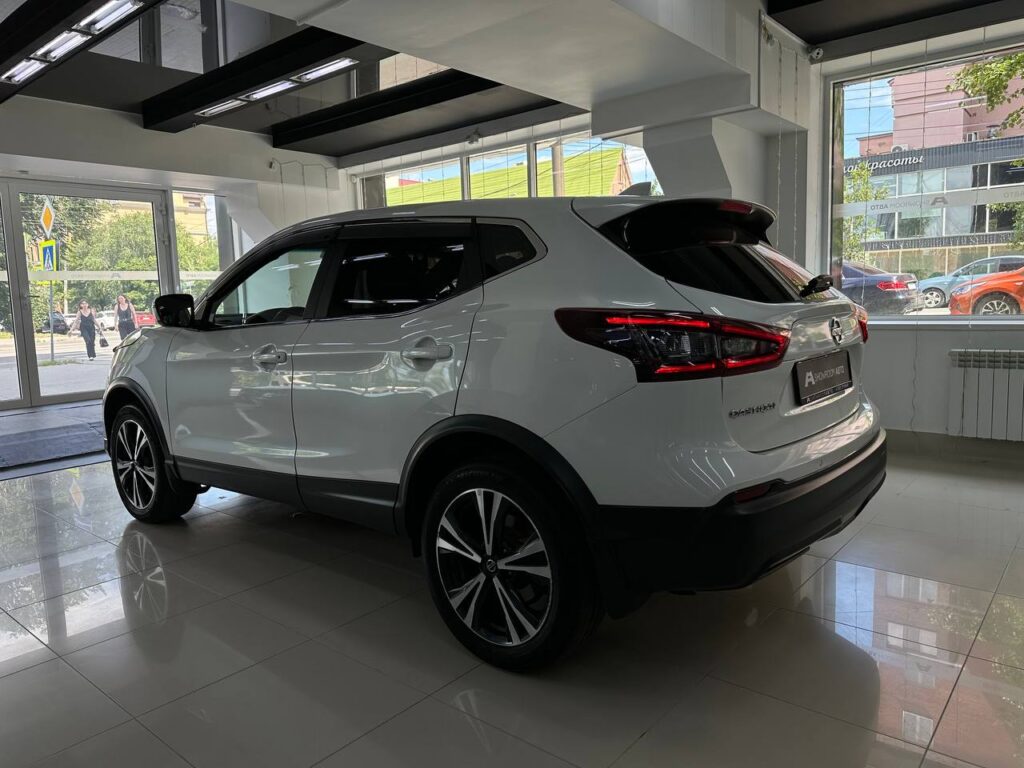 Nissan Qashqai 2.0 CVT
