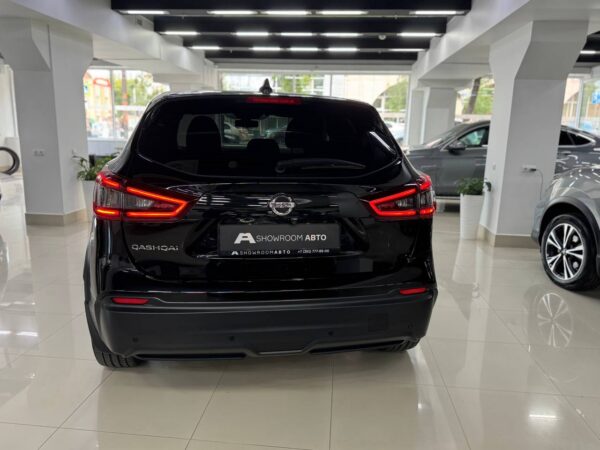 Nissan Qashqai 2.0 CVT — изображение 8